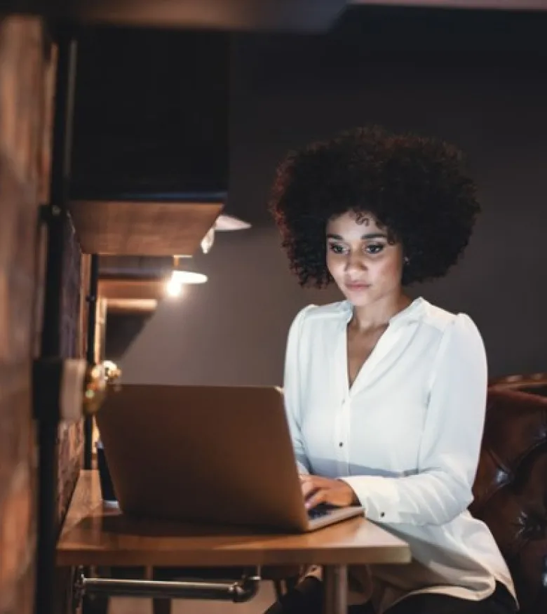 Overtime Attorneys in Palm Harbor, FL - woman working overtime