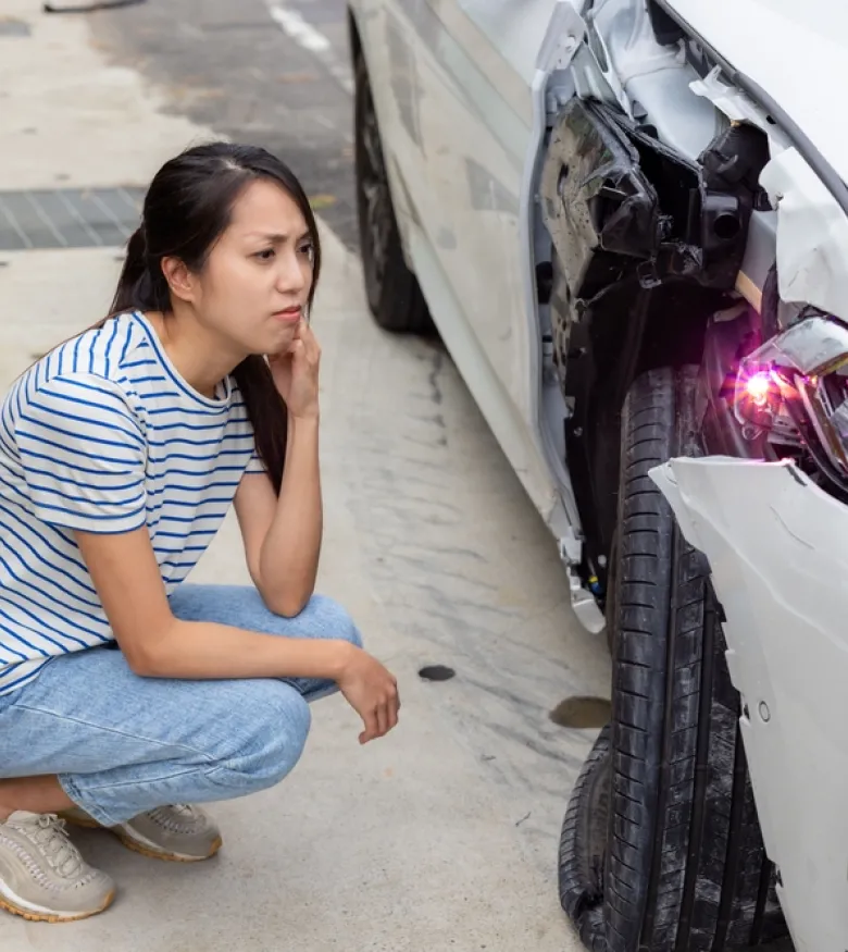 Abogado de Accidente de Auto en Tallahassee - woman after car accident