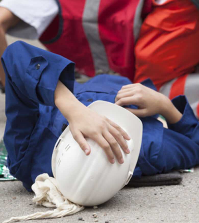 Injured worker at construction site, contact a construction accident lawyer in Baltimore.
