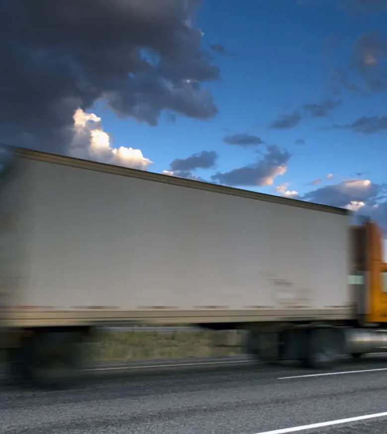 Truck Accident Attorneys in Tampa, FL - truck on the main street