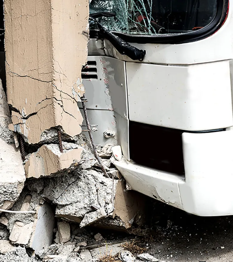 Bus Accident Lawyers in Atlanta, GA - bus crashed into pillar