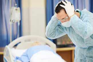 Wrongful Death Attorneys in Charleston, WV - Doctor stressed of patient