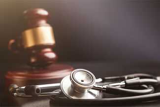Medical Malpractice Lawyers in Houston, TX - Gavel and stethoscope
