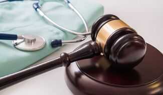 Medical Malpractice Lawyers in Bradenton, FL - doctor scrubs with stethoscope 