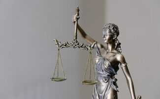 Where Is the Best Place to Find a Personal Injury Lawyer in New York City - legal statue