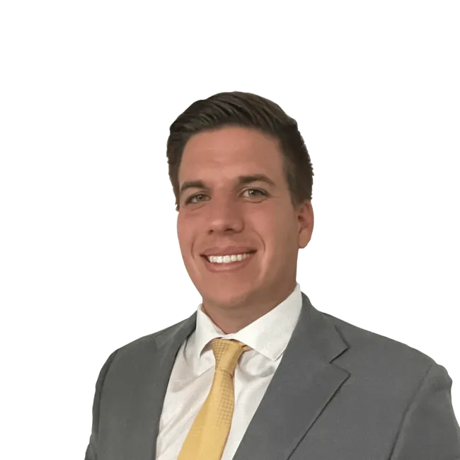 Headshot of Alexander Licznerski, a St. Petersburg-based insurance claim lawyer at Morgan & Morgan