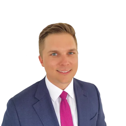 Headshot of Andrew Metzger, a St. Petersburg-based personal injury lawyer at Morgan & Morgan