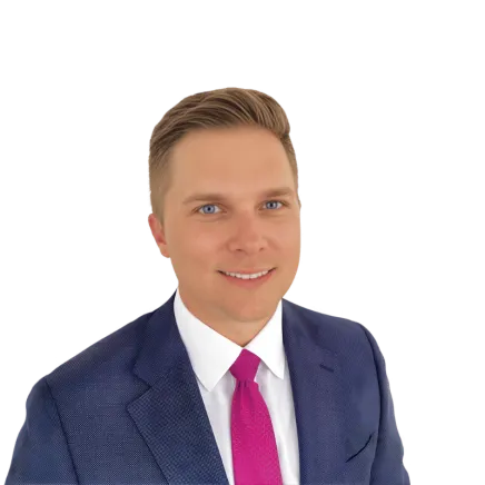 Headshot of ATTORNEY Andrew Metzger, a St. Petersburg-based personal injury lawyer from Morgan & Morgan