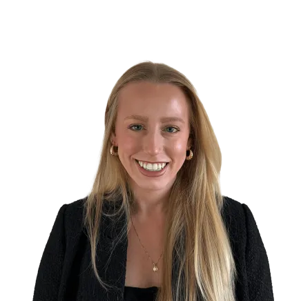 Headshot of Carly Uliss, a Boston-based premises liability and slip and fall lawyer at Morgan & Morgan