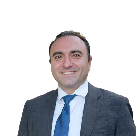 Headshot of ATTORNEY Edgar Grigoryan, a Los Angeles-based personal injury lawyer from Morgan & Morgan