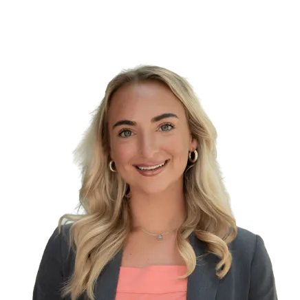 Headshot of ATTORNEY Gabriella Leonard, a St. Petersburg-based personal injury lawyer from Morgan & Morgan