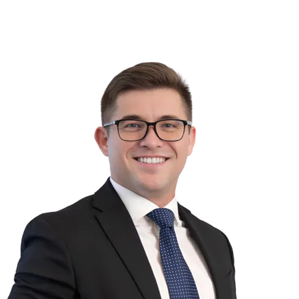 Headshot of ATTORNEY Henry Huang, an Irvine-based personal injury lawyer from Morgan & Morgan