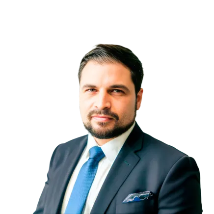 Headshot of ATTORNEY Joe Kahn, an Irvine-based personal injury lawyer from Morgan & Morgan