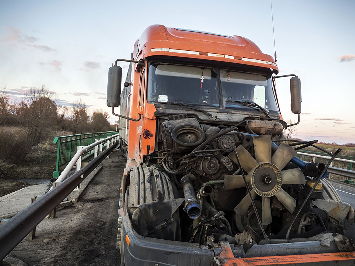 Two Semi Trucks Collide in Illinois, Injuring One | Morgan & Morgan Law