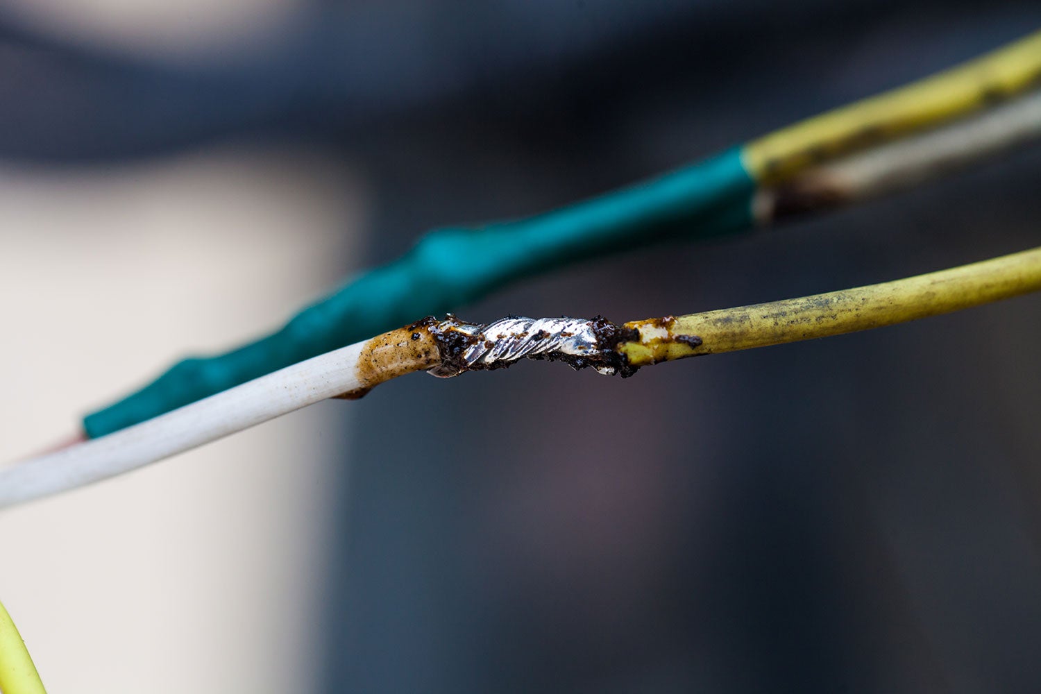 Three Workers Electrocuted While Assembling Scaffolding 1/21/2020